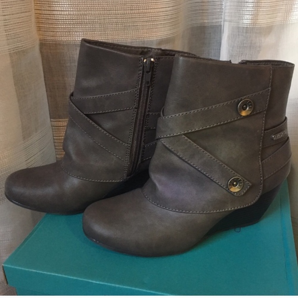 Blowfish Booties